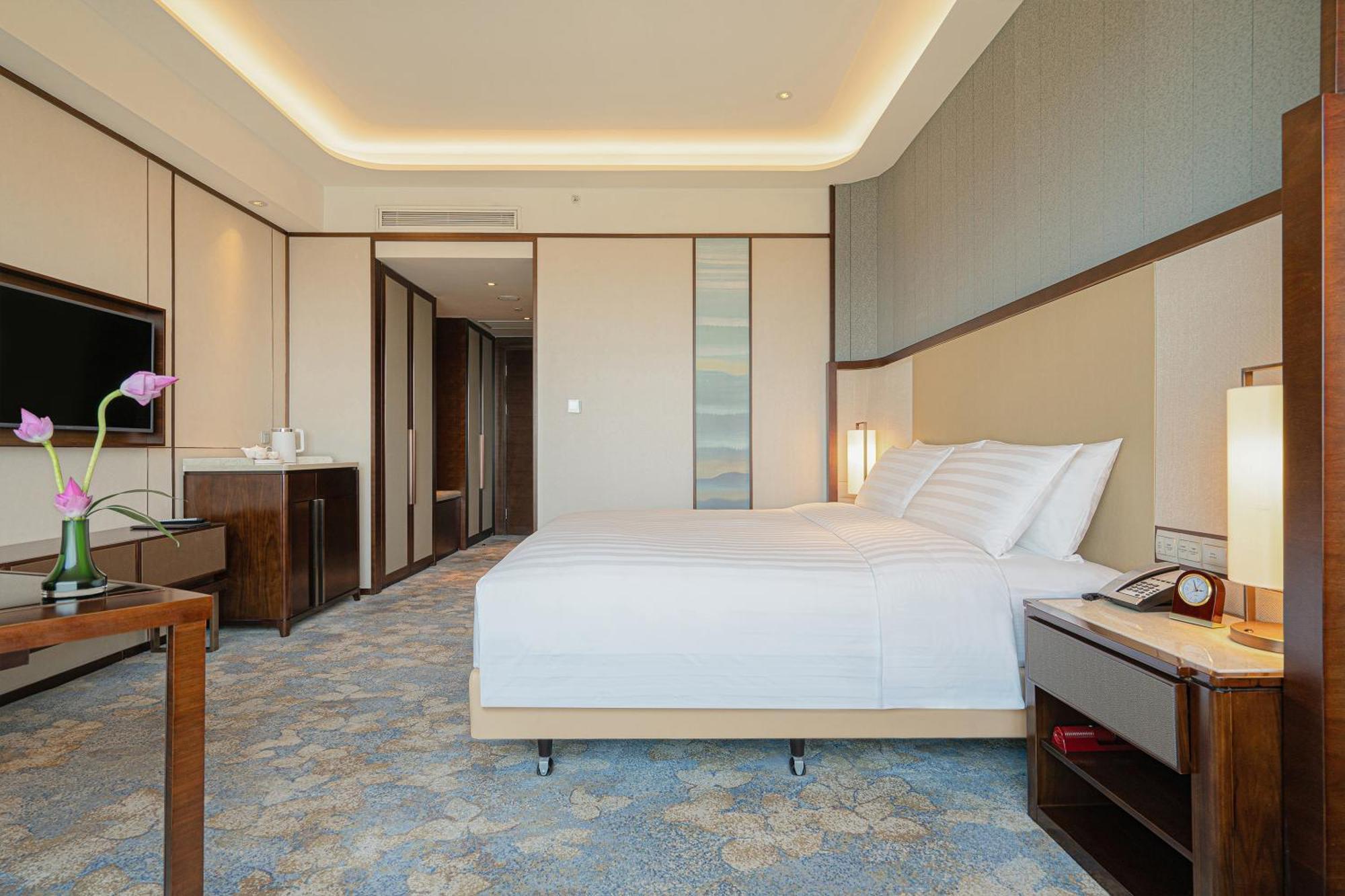 Shangri-La Цзинань Экстерьер фото