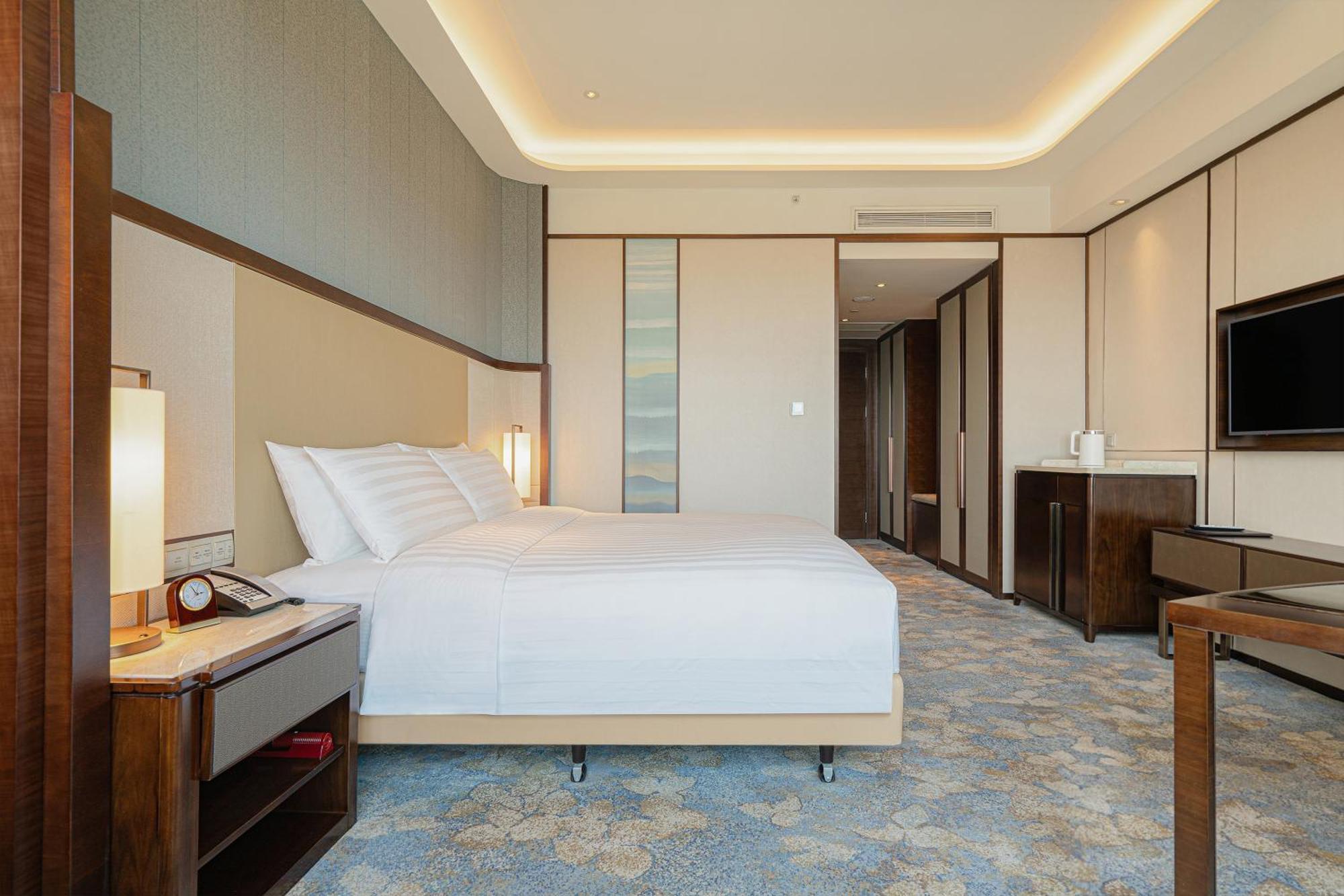 Shangri-La Цзинань Экстерьер фото